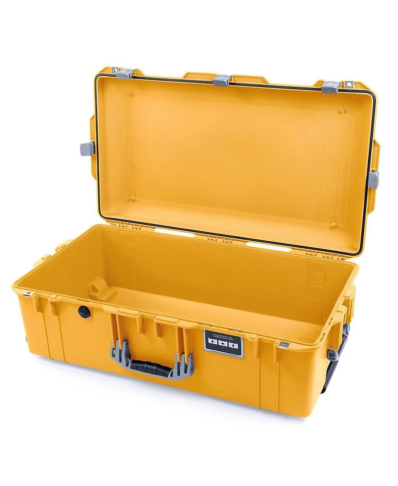 Pelican 1615 Air Case Wheeled Check-In Case without Foam