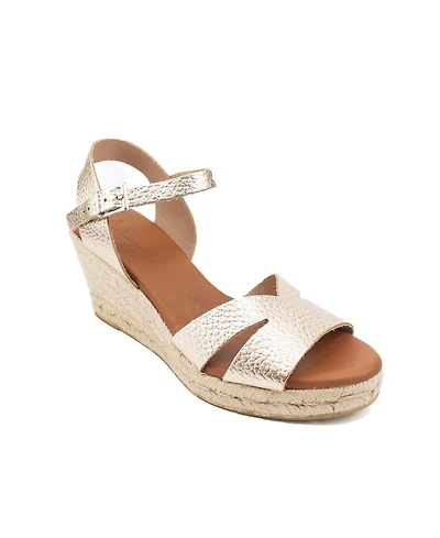 Menina Step Women's Martell V-Strap Espadrille