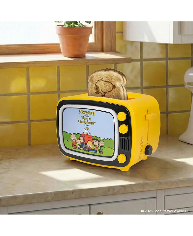Uncanny Brands Peanuts Retro Tv Toaster with Light Up Frame