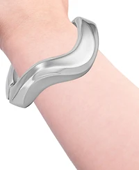 Guess Wavy Silver-Tone Hinge Bangle Bracelet