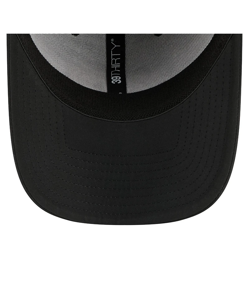 New Era Men's Black Chicago Blackhawks Logo 39THIRTY Flex Hat