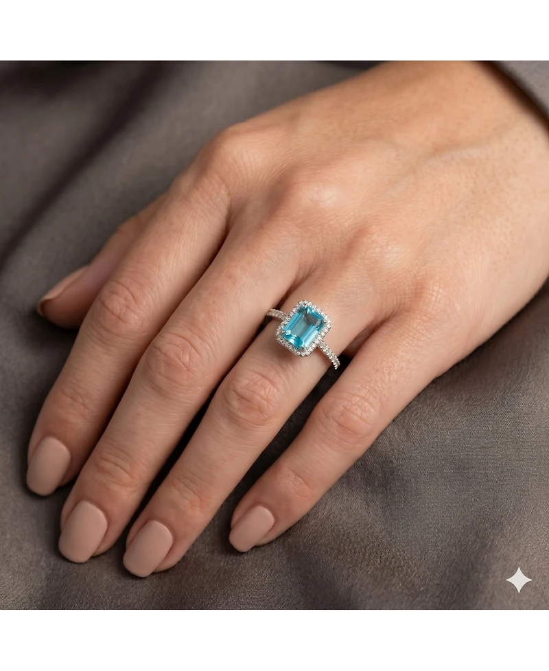 Simona Elegant Emerald-Cut Halo Cz Ring
