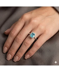 Simona Elegant Emerald-Cut Halo Cz Ring