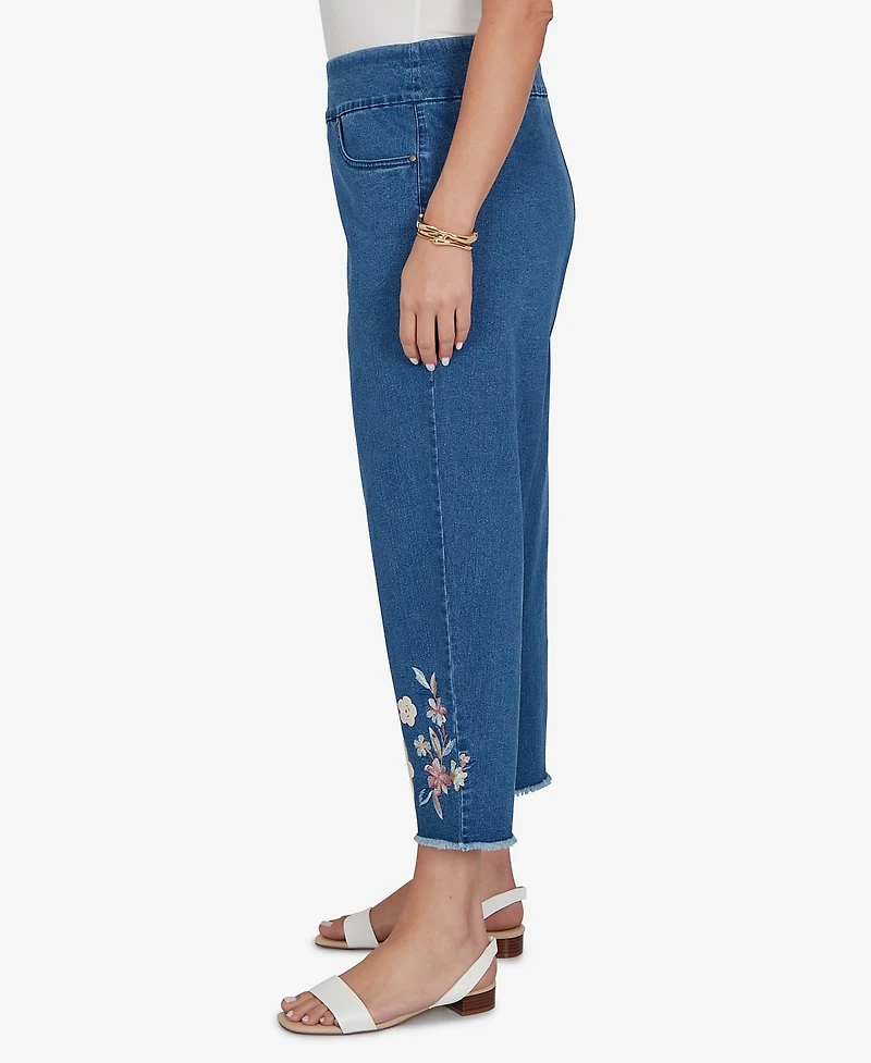 Alfred Dunner Plus Camden Market Floral Crochet Applique Ankle Jeans