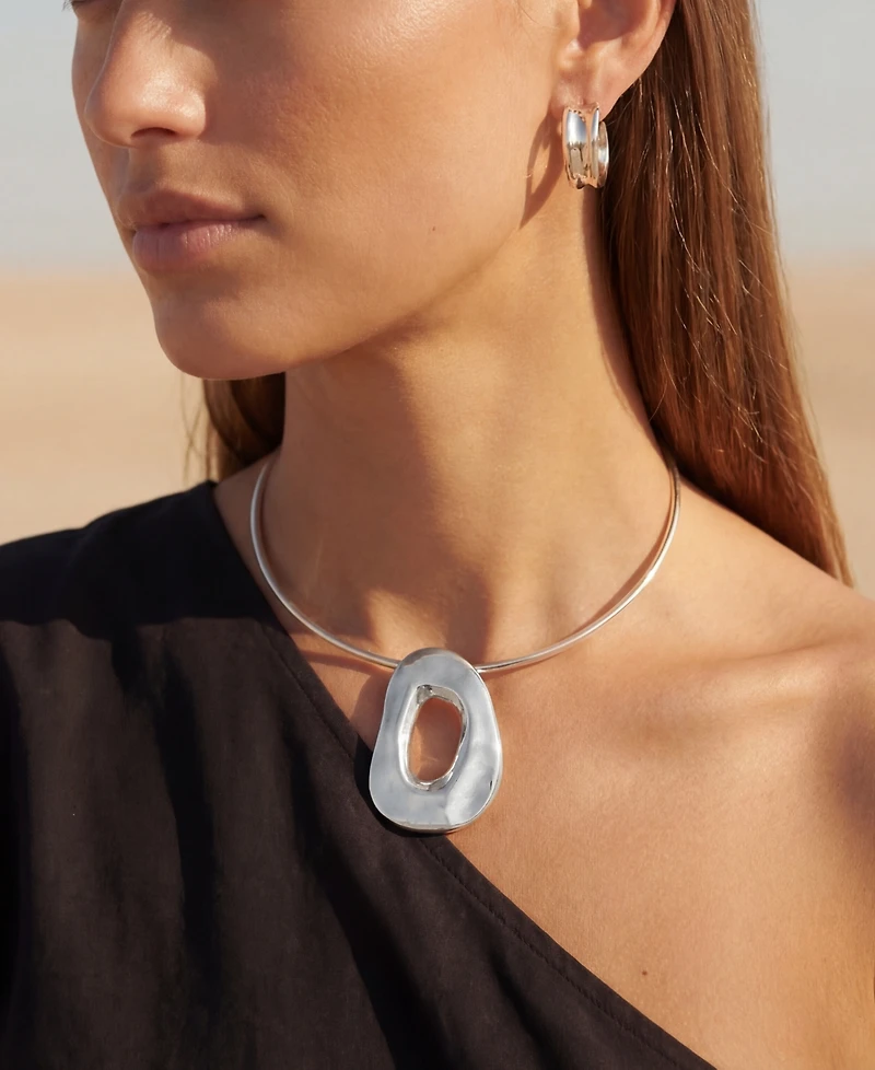 Robert Lee Morris Soho Rhodium Sculpted Link Pendant Wire Collar Necklace