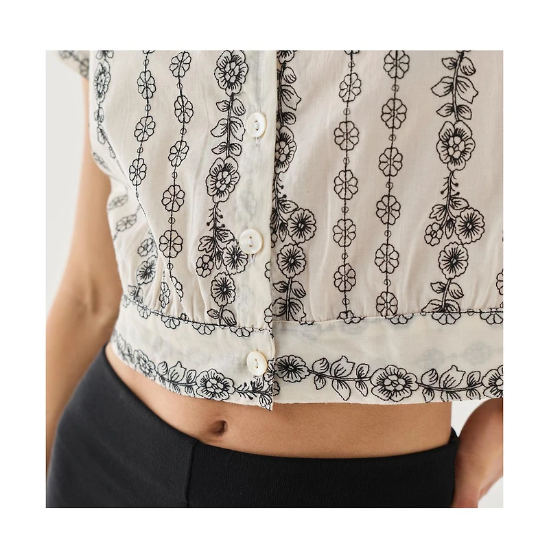 Reistor Women's Floral Embroidered Oversized Cropped Shirt