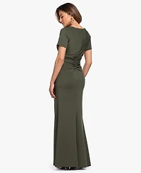Xscape Women's Short-Sleeve V-Neck Ball Gown