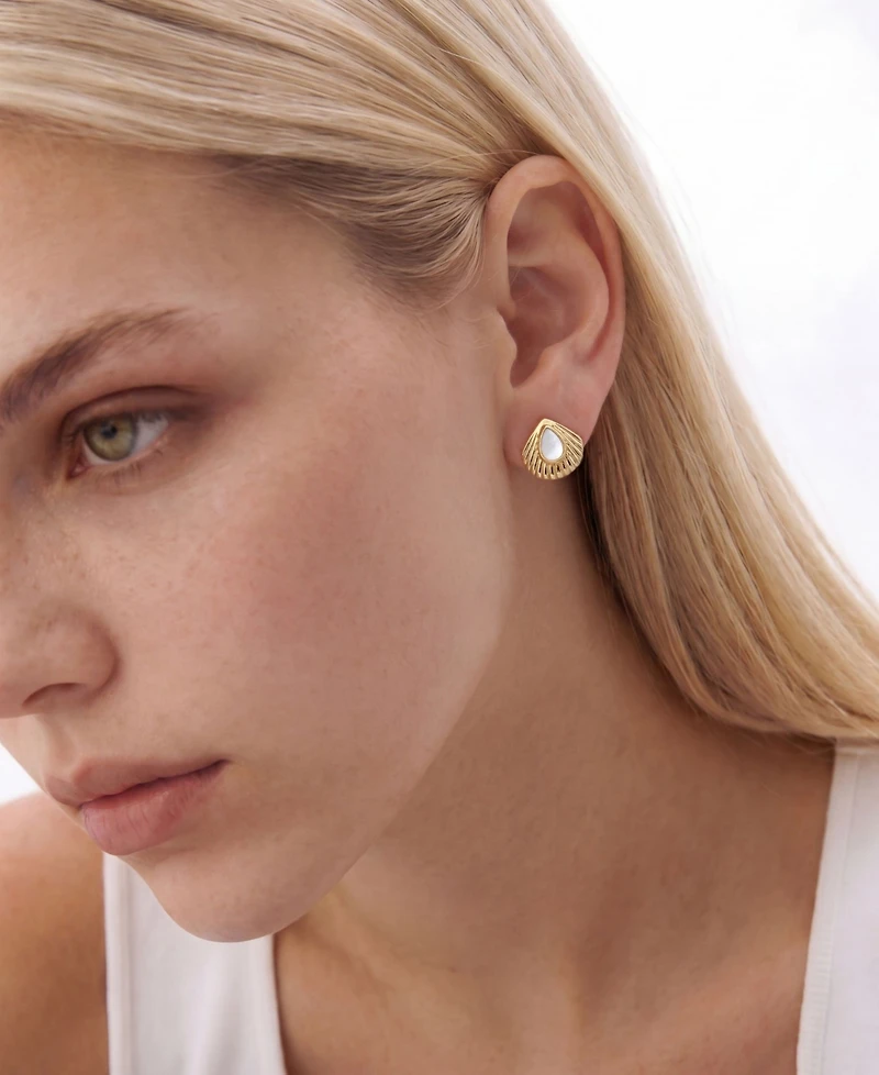 St. Moran Gold Natural Imitation Pearl Shell Palm Stud Earrings