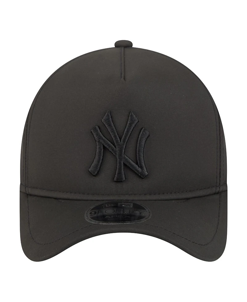 New Era Men's Black New York Yankees Injection Apex 9FORTY Adjustable Hat