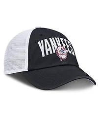 Nike Men's Navy New York Yankees Primetime Club Adjustable Trucker Hat