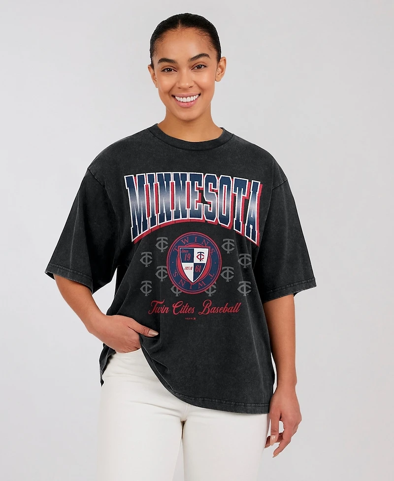 Wear by Erin Andrews Women's Black Minnesota Twins Oversized Boyfriend T-Shirt