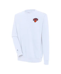 Antigua Men's White New York Knicks Victory Pullover Sweatshirt