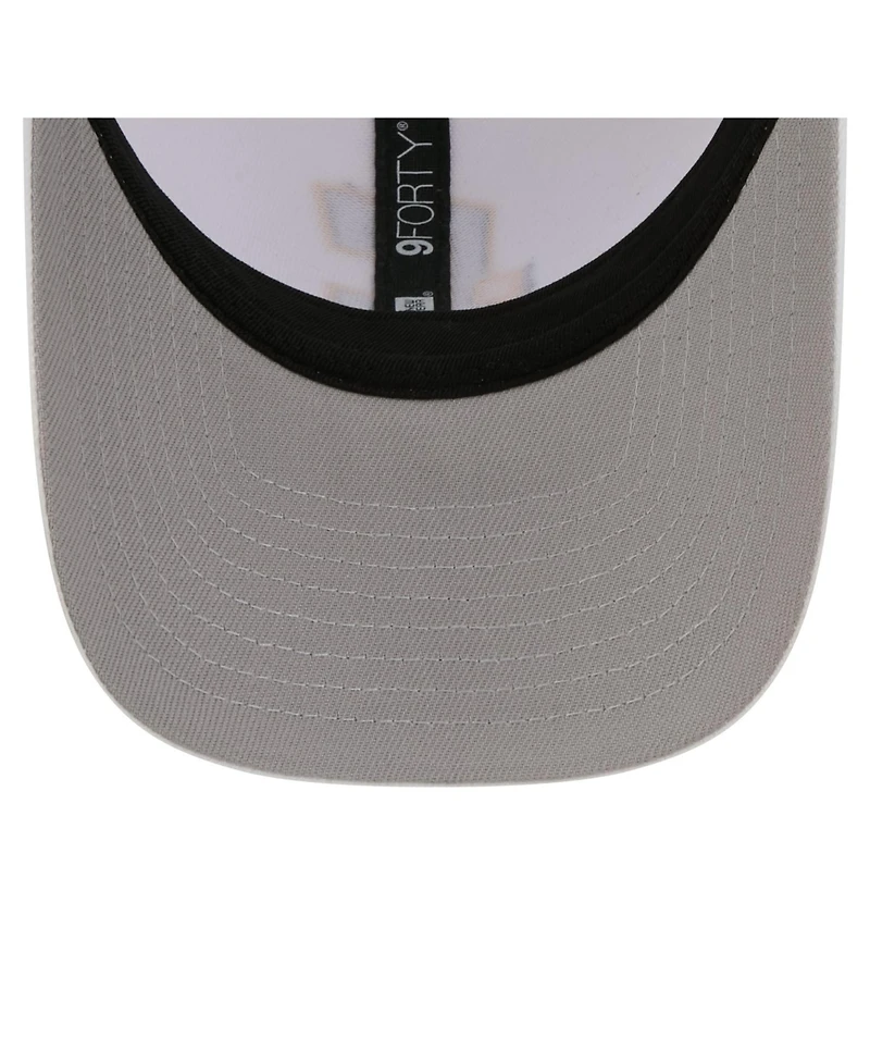 New Era Men's White Cleveland Guardians Flag 9FORTY Trucker Adjustable Hat