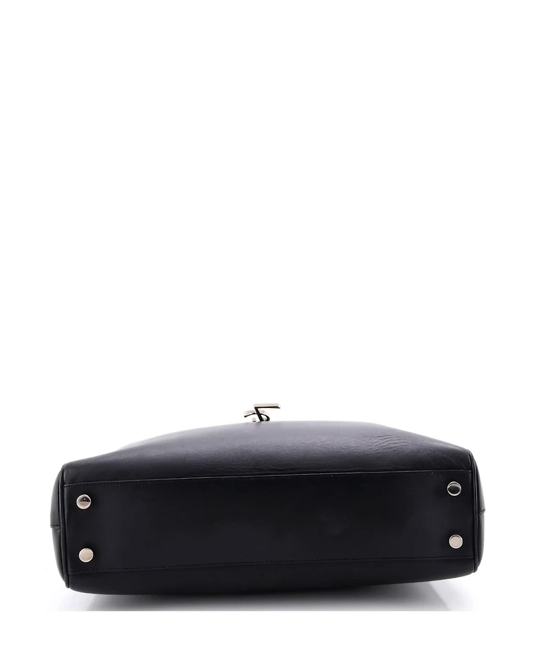 Pre-Owned Saint Laurent Large Classic Monogram Shopper Leather