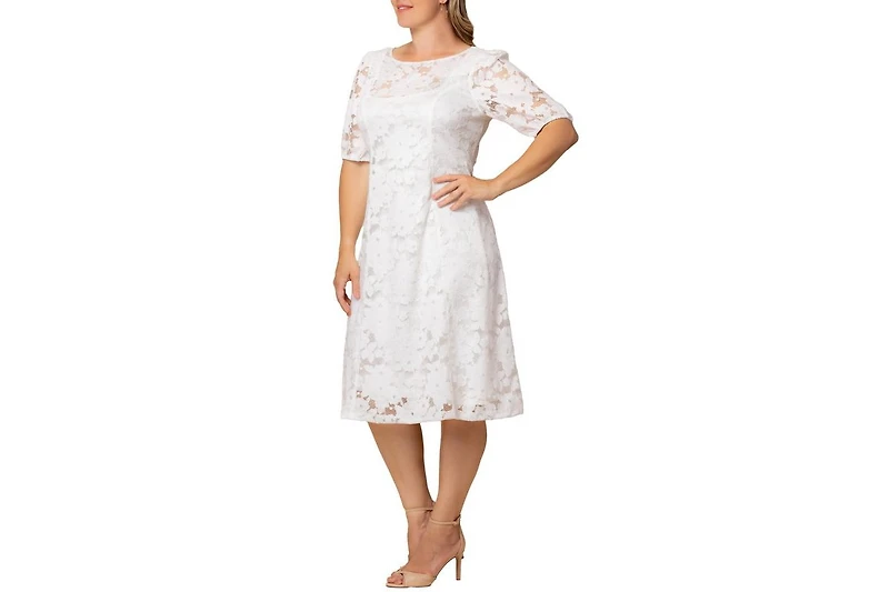 Kiyonna Plus Emma Lace Shift Dress