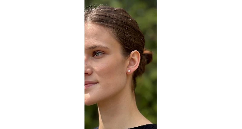 Suzy Levian New York 14K Gold Freshwater Pearl Stud Earrings