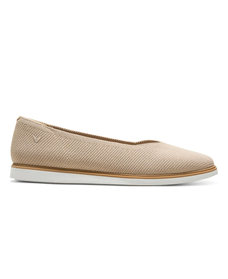 Vivaia Women's Mabel Square-Toe All-Day Standing Flats