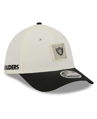 New Era Men's Cream/Black Las Vegas Raiders 2026 Nfl Training Camp 39THIRTY Flex Hat