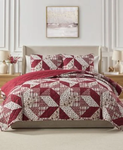 Seventh Studio Cardinal Patchwork Quilted 3 Piece Quilt Sets