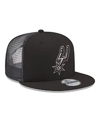 New Era Men's Black San Antonio Spurs Core Logo Meshback 9FIFTY Snapback Hat