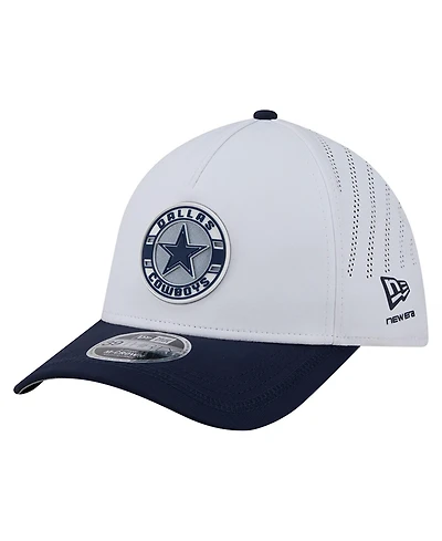 New Era Men's White/Navy Dallas Cowboys Patch 39THIRTY A-Frame M-Crown Perforated Flex Hat