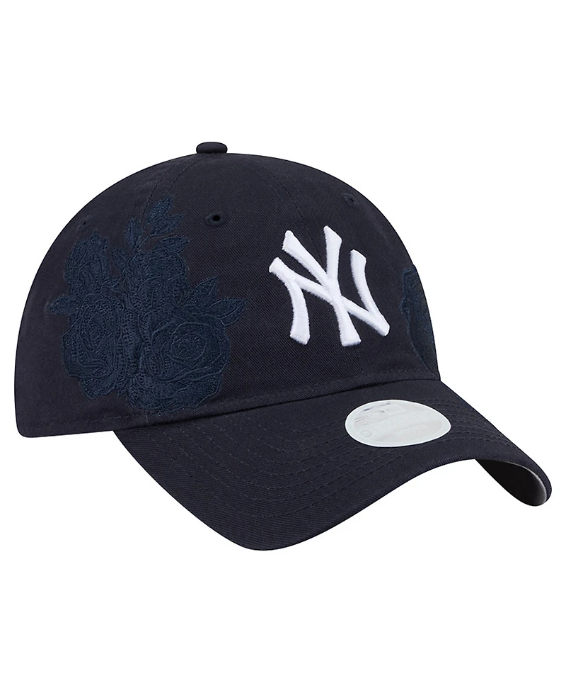 New Era Women's Navy New York Yankees Roses 9TWENTY Adjustable Hat