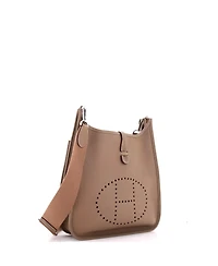 Pre-Owned HERMES Pm Evelyne Bag Gen Iii Clemence