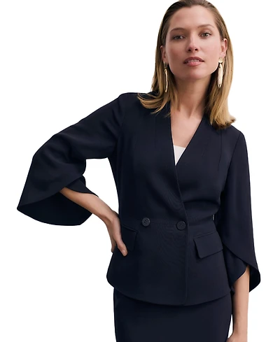 The Fold Women's Ansdell Clever Crepe Blazer