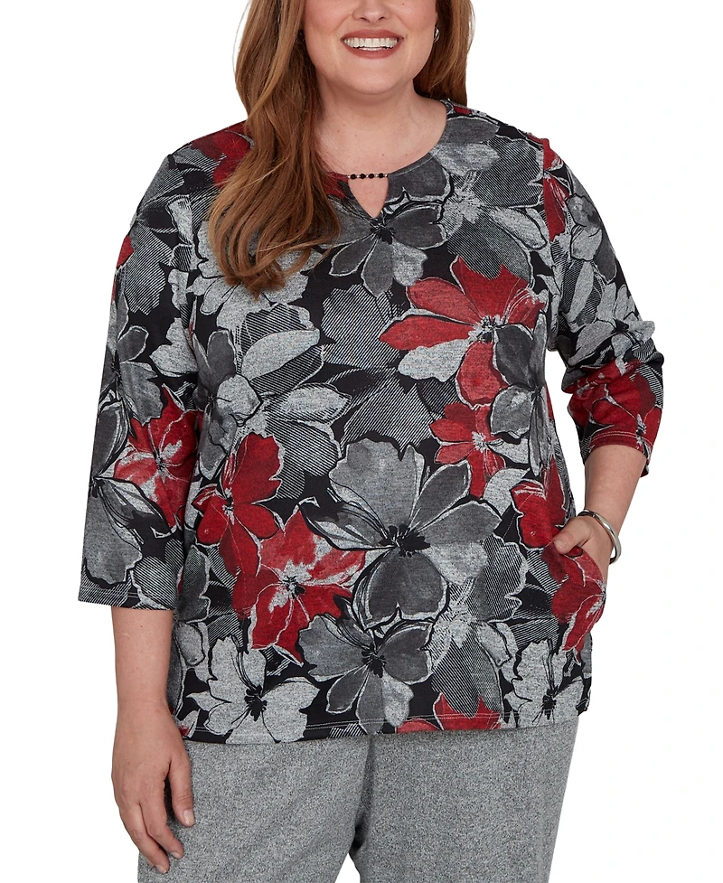 Alfred Dunner Plus Classic Textured Floral Split Neck Pocket Top