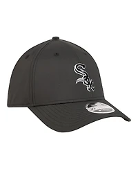 New Era Men's Black Chicago White Sox Metallic 39THIRTY M-Crown Flex Hat