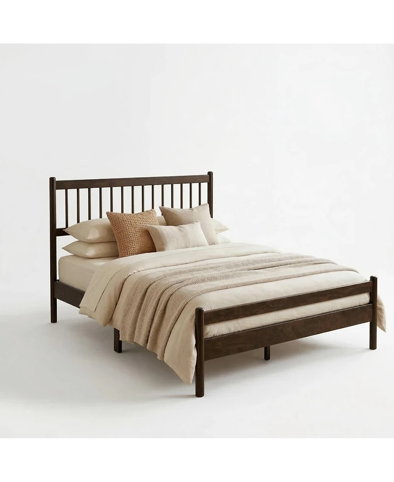 Streamdale Furniture Traditional Queen Size Pinewood Bed with Headboard and Footboard