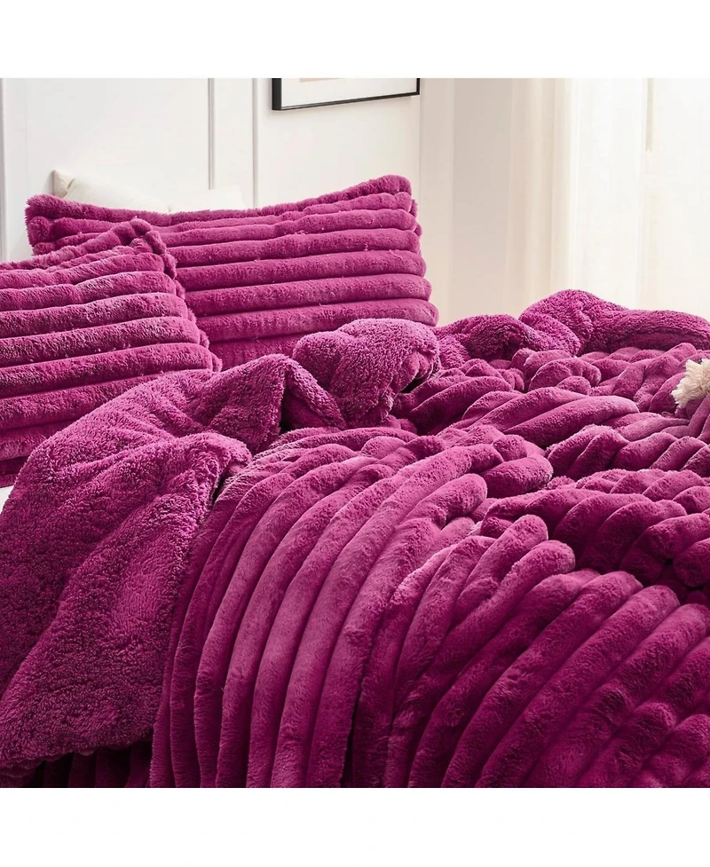 Roll Cakes Chunky Bunny - Coma Inducer Oversized Comforter Set