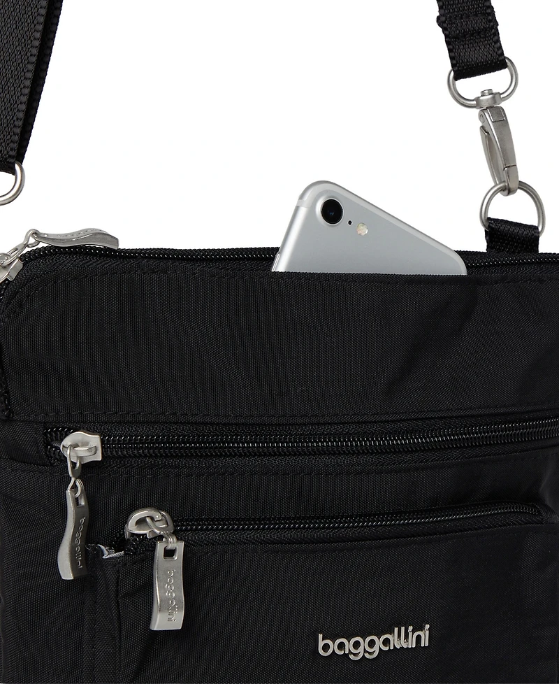 Baggallini Modern Pocket Adjustable Strap Crossbody Bag