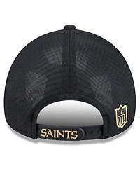 New Era Men's Black New Orleans Saints 2026 Sideline Apex 9FORTY Adjustable Trucker Hat
