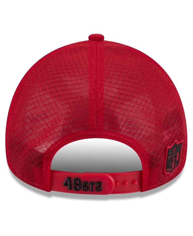 New Era Men's Scarlet San Francisco 49ers 2026 Sideline Throwback Apex 9FORTY Adjustable Trucker Hat