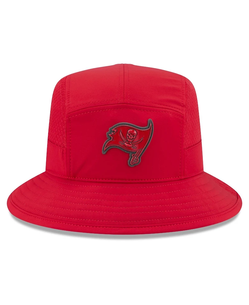 New Era Men's Red Tampa Bay Buccaneers 2026 Sideline Bucket Hat