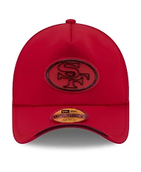 New Era Men's Scarlet San Francisco 49ers 2026 Sideline Throwback Apex 9FORTY Adjustable Trucker Hat