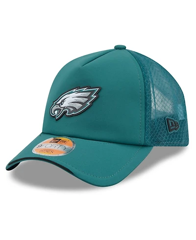 New Era Men's Midnight Green Philadelphia Eagles 2026 Sideline Apex 9FORTY Adjustable Trucker Hat