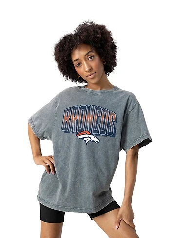 Gameday Couture Women's Gray Denver Broncos Peak Performance Oversized Snow Wash T-Shirt