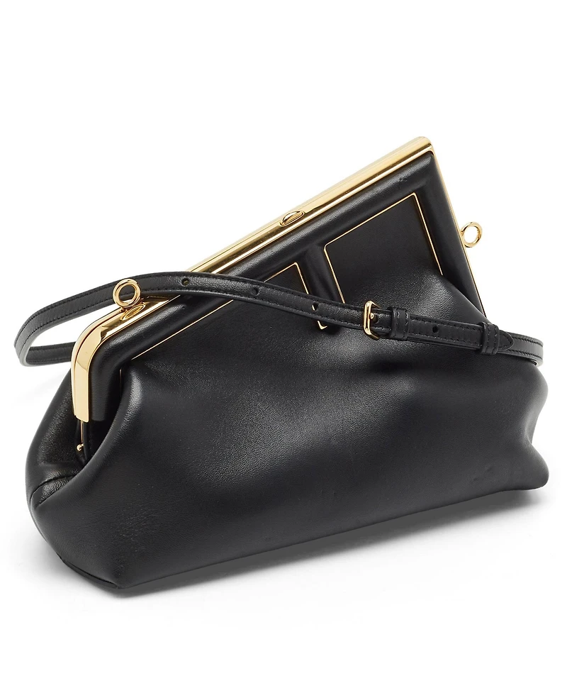 Pre-Owned Fendi Women's Leather Clutch