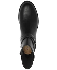 Clarks Women's Westlynn Lux Round Toe Booties