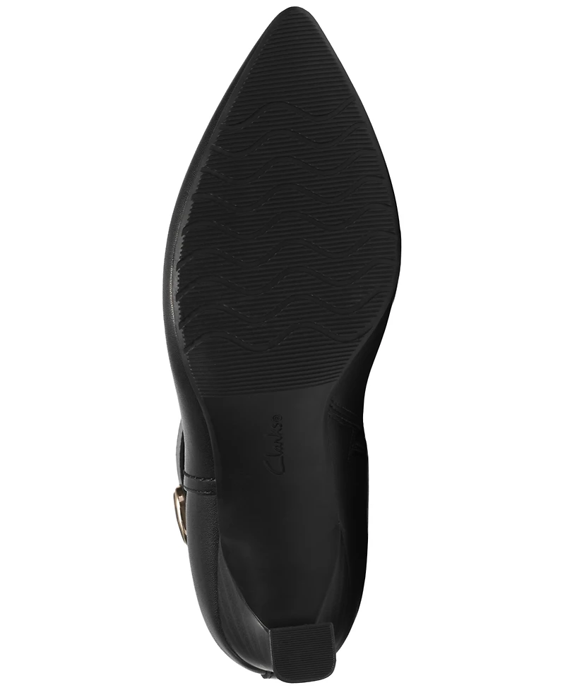 Clarks Collection Women's Tammitha Nora pointed Toe Booties