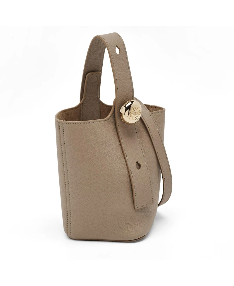Pre-Owned Loewe Women's Pebble Mini Leather Bucket Bag