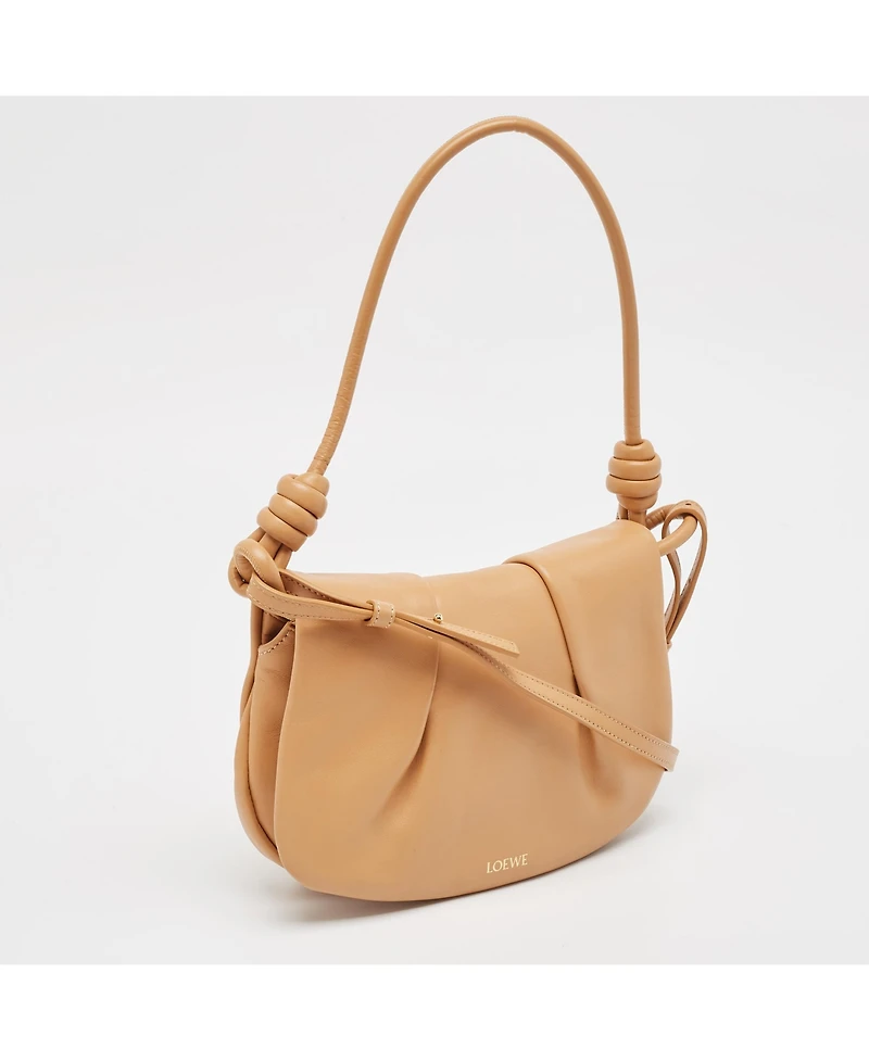 Pre-Owned Loewe Women's Leather Shoulder Bag