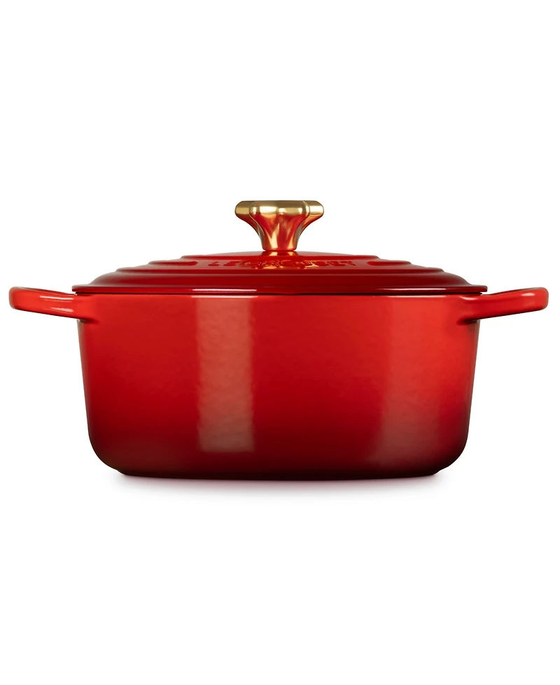 Le Creuset Enameled Cast Iron Signature 4.5-Quart Round Oven with Star Knob