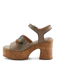 L'Artiste Women's Halena Platform with Rubber Sole Sandals
