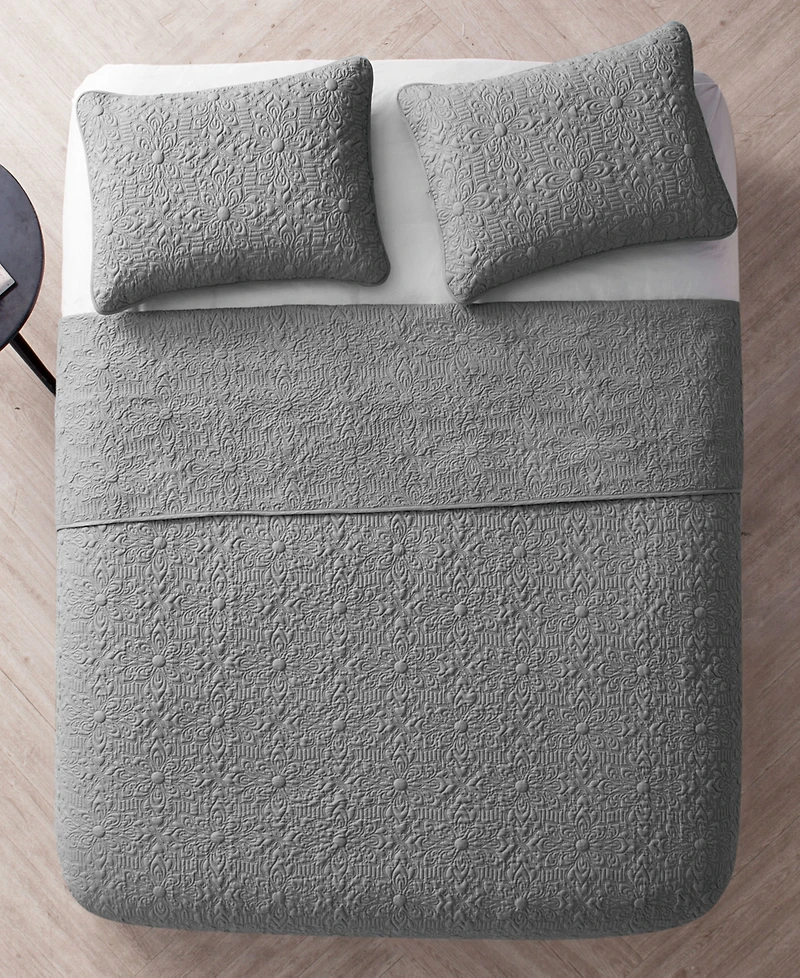 Vcny Home Caroline Embossed 2-Pc. Quilt Set, Twin