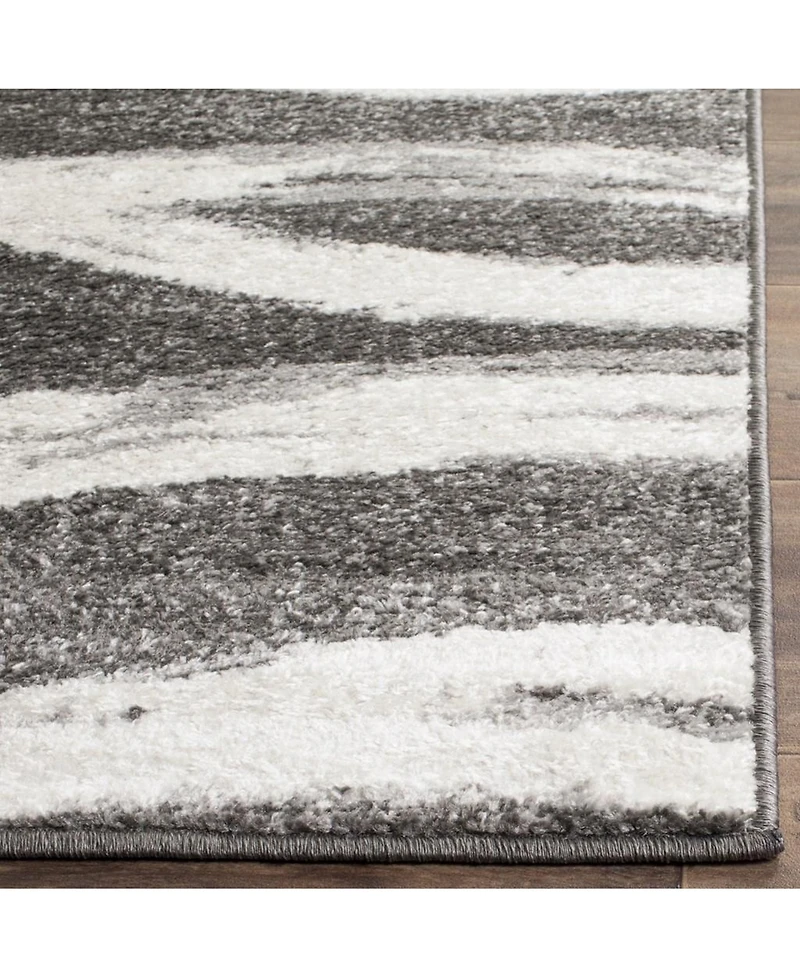 Safavieh Adirondack 125 Charcoal and Ivory 5'1" x 7'6" Area Rug