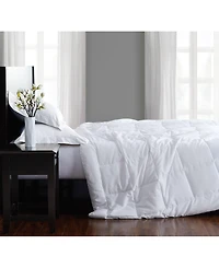 London Fog Embossed Dot Seersucker Down Alternative Comforter, Full/Queen