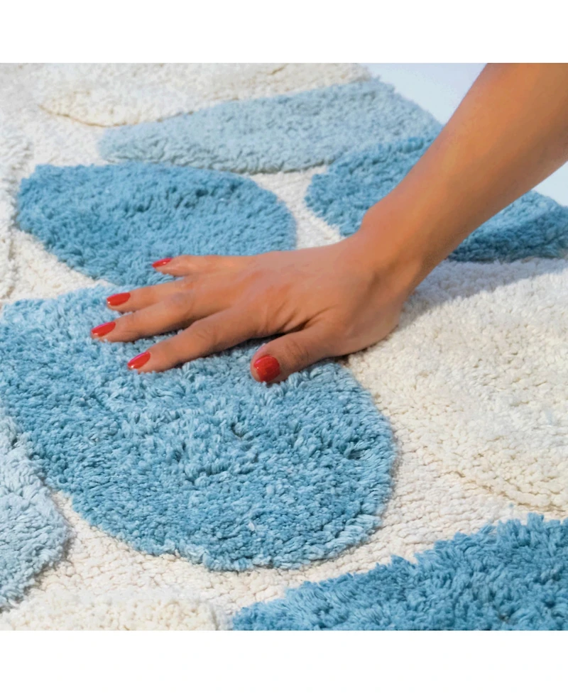 Chesapeake Pebbles Plush Bath Runner, 24" x 60"